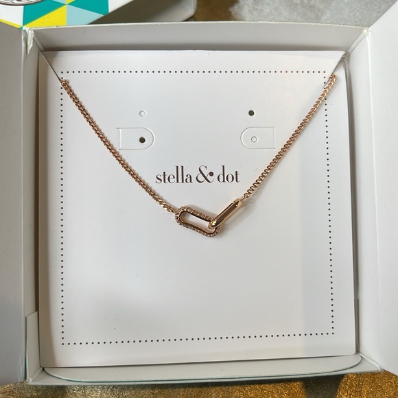 Stella & Dot Necklace - Picture 1 of 4